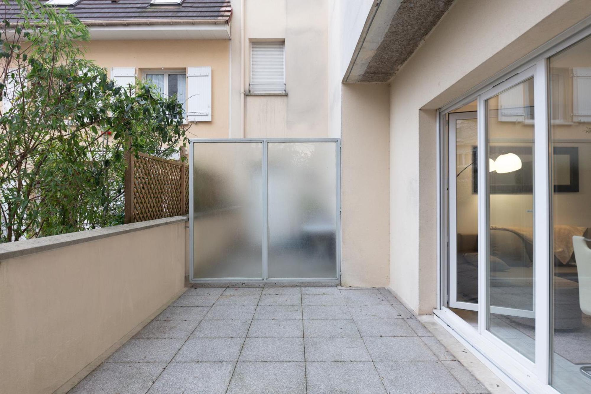 Appartement F2 Haut De Montreuil Montreuil  Exterior foto